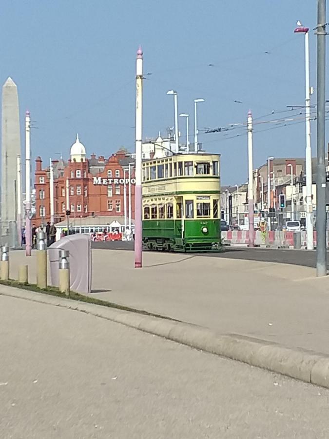 The Clevedon Bed & Breakfast Blackpool