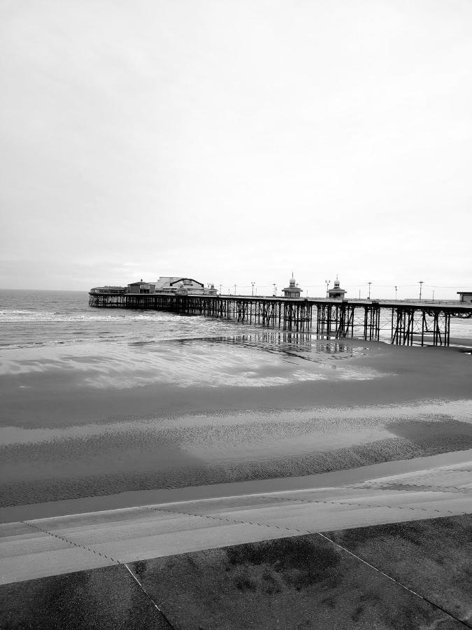 The Clevedon 3* Blackpool